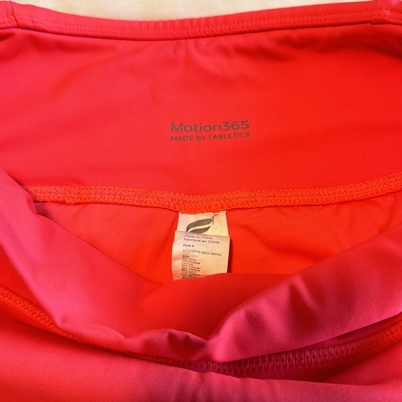 Fabletics motion 365 crop leggings - Picture 3 of 3